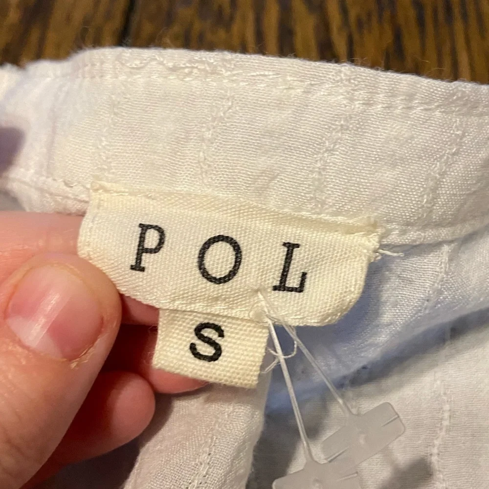 POL White Floral V Cut Dainty Retro Lace Blouse Size Small UUU - Picture 3 of 3